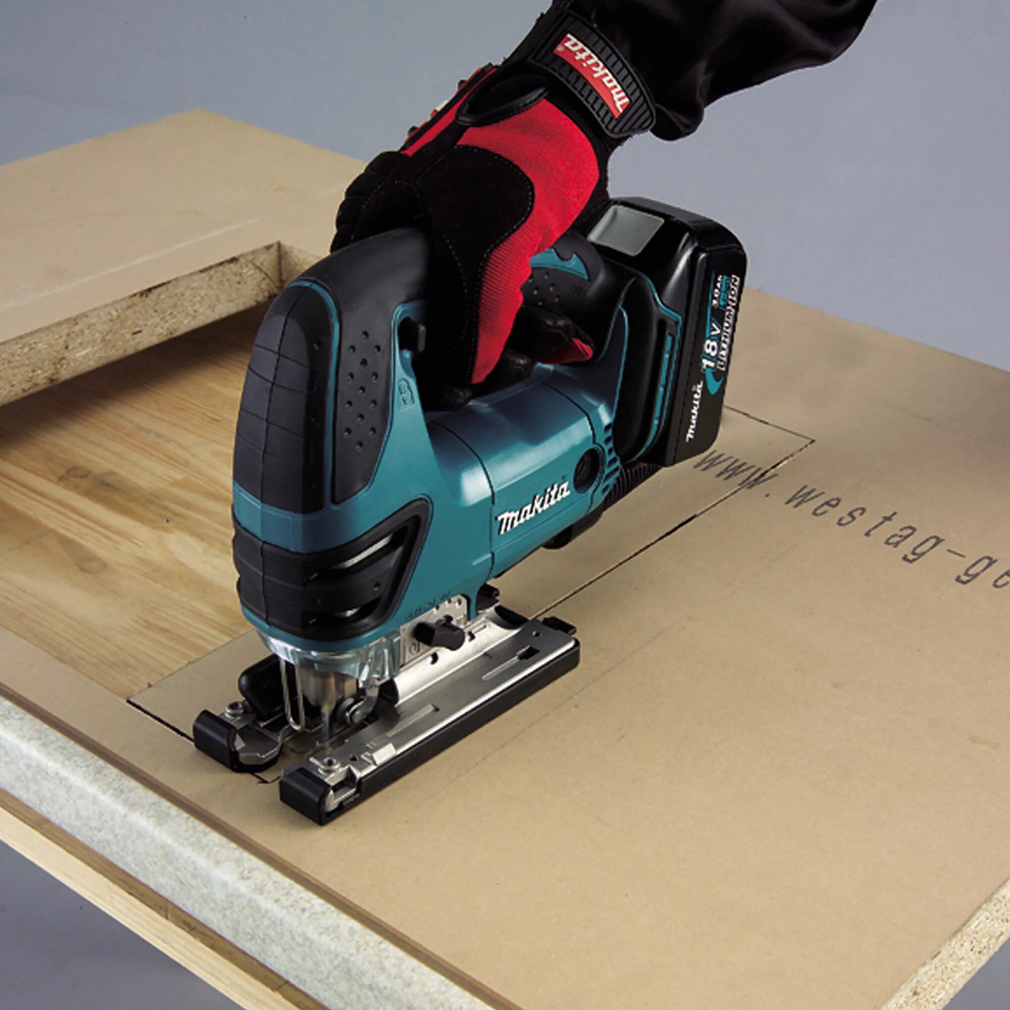 Лобзик аккумуляторный makita 18v. Кейс для лобзика макита djv182. Лобзик макита djv180rfe. Makita 182z. Лобзик макита аккумуляторный 18v.