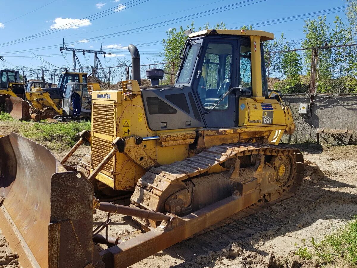 обслуживание бульдозера