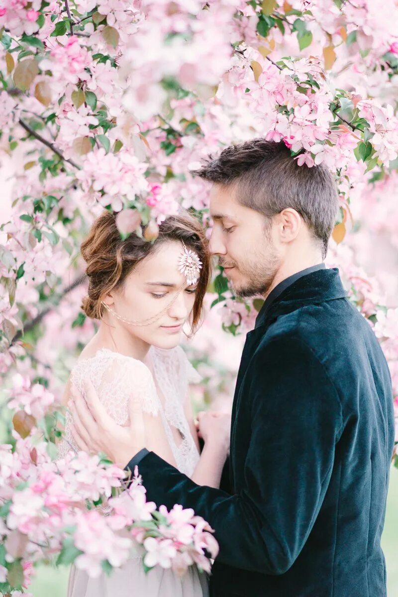 Love story фотосессия идеи. Love story flowers. Love story flowers. Фотосессия. Фотосессия в стиле лав стори.