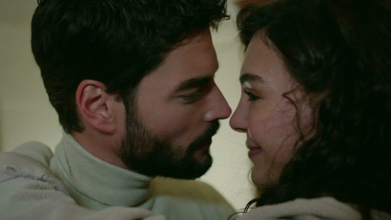 Ветреный 1 кинопоиск. Hercai турецкий 29.