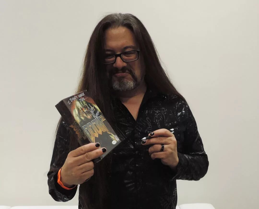 Джон ромеро в молодости. Ромеро геймдизайнер. John romero. Ромеро геймдизайнер. Джон ромеро.