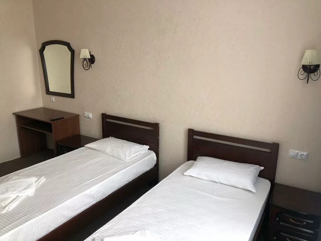 гостиница гранд бутурлиновка. гостиница покровская г бутурлиновка. гостиницы бутурлиновка воронежской. кафе в бутурлиновке воронежской области. кафе дорожное бутурлиновка.