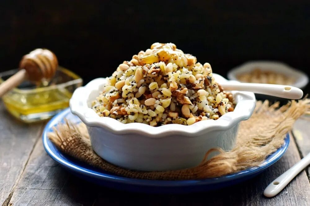 булгур с изюмом и курагой. пилав из булгура с тыквой. сочи летом булгур. каша булгур. булгур татарстан.