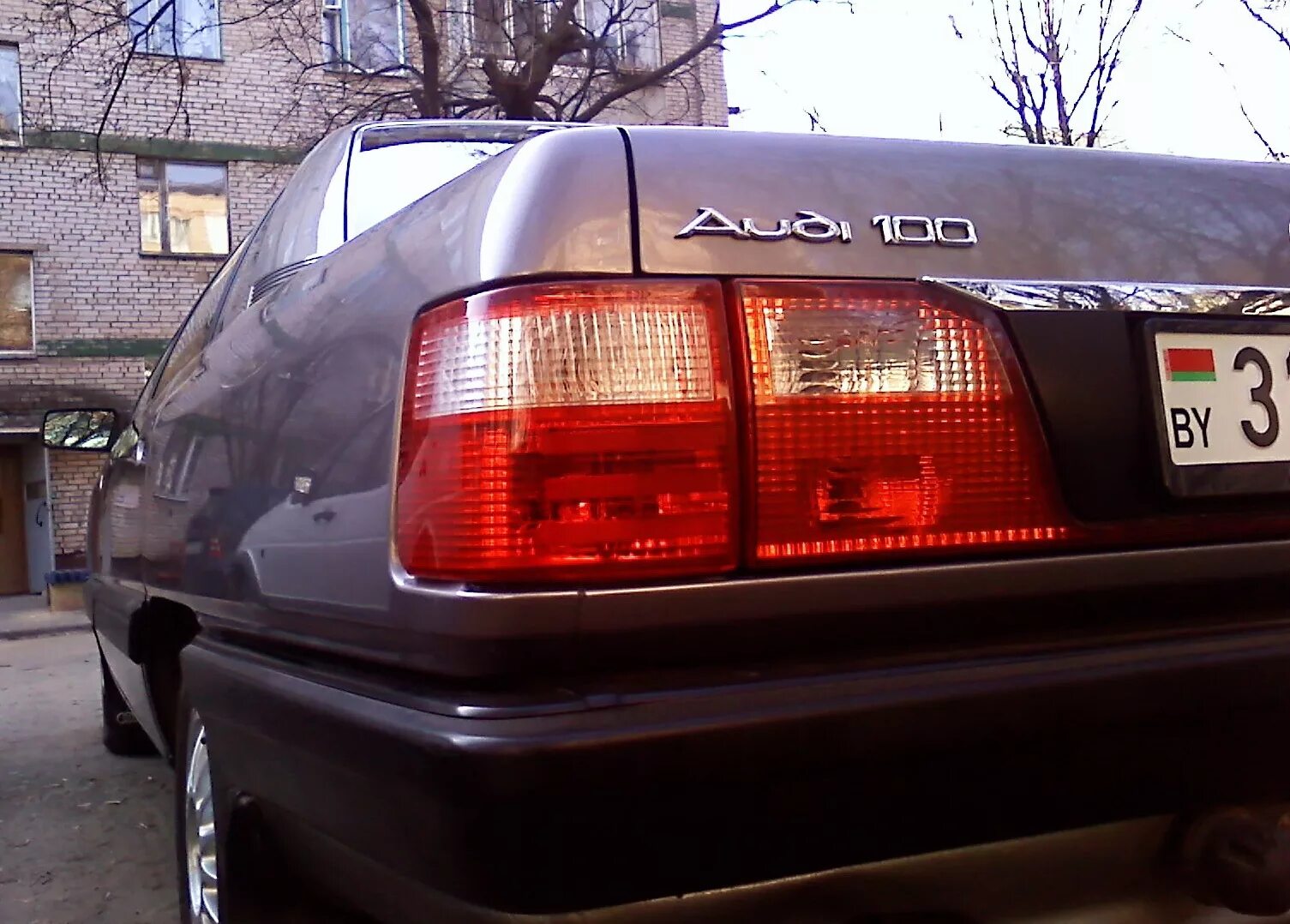 Бленда ауди 100 с3 hella black. Ауди 100 задняя. Ауди 100 задняя. Ауди 100 задняя. Задний бампер ауди 5000.