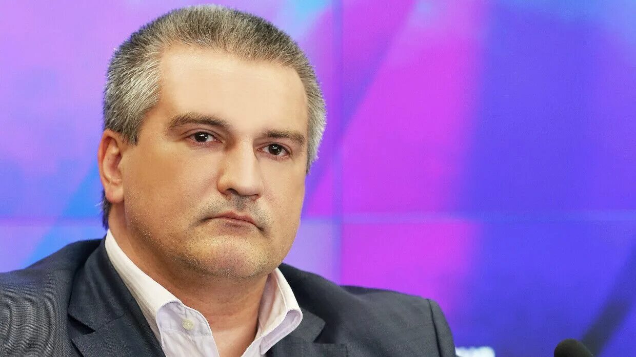 Руководитель крыма. Аксёнов сергей валерьевич. аксенов крым. сергей аксёнов глава крыма. сергей валерьевич аксёнов фото.