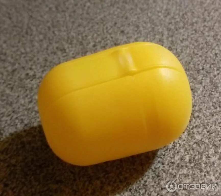 яйцо от киндера. капсула от киндер сюрприза. капсула от киндера. капсула от киндер сюрприза. капсула от киндера.