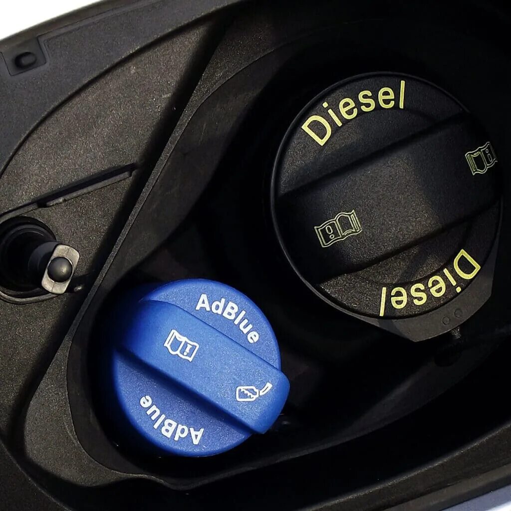 Бак adblue a6c8. Sintec adblue 10 л. Крышки adblue a000740180. Scr adblue. Adblue vw.
