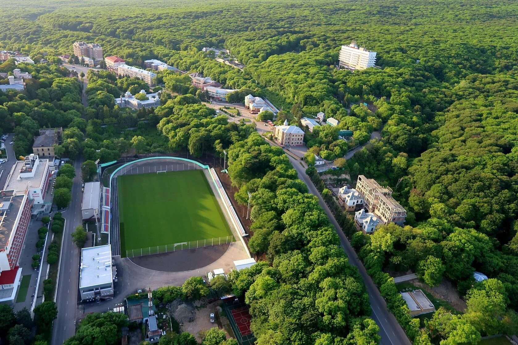 Стадион кисловодск. Стадион Машук в Пятигорске. Ессентуки Арена стадион.
