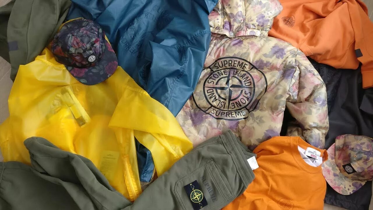 Island вещи. Stone Island Supreme ss22. Стон Айленд шмотки. Stone Island ss22. Stone Island много шмоток.