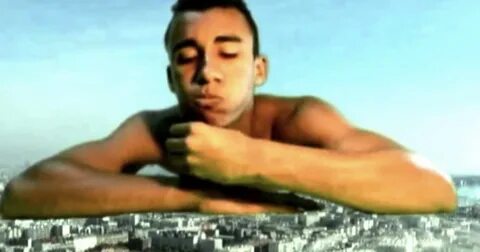 Hot cruel guy eats a tiny city - ThisVid.com 日本語で 