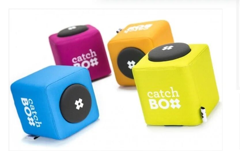 мягкий микрофон catch box. насадка на микрофон с логотипом. кубик на микрофон. кубик на микрофон разметка. микрофон логотип.