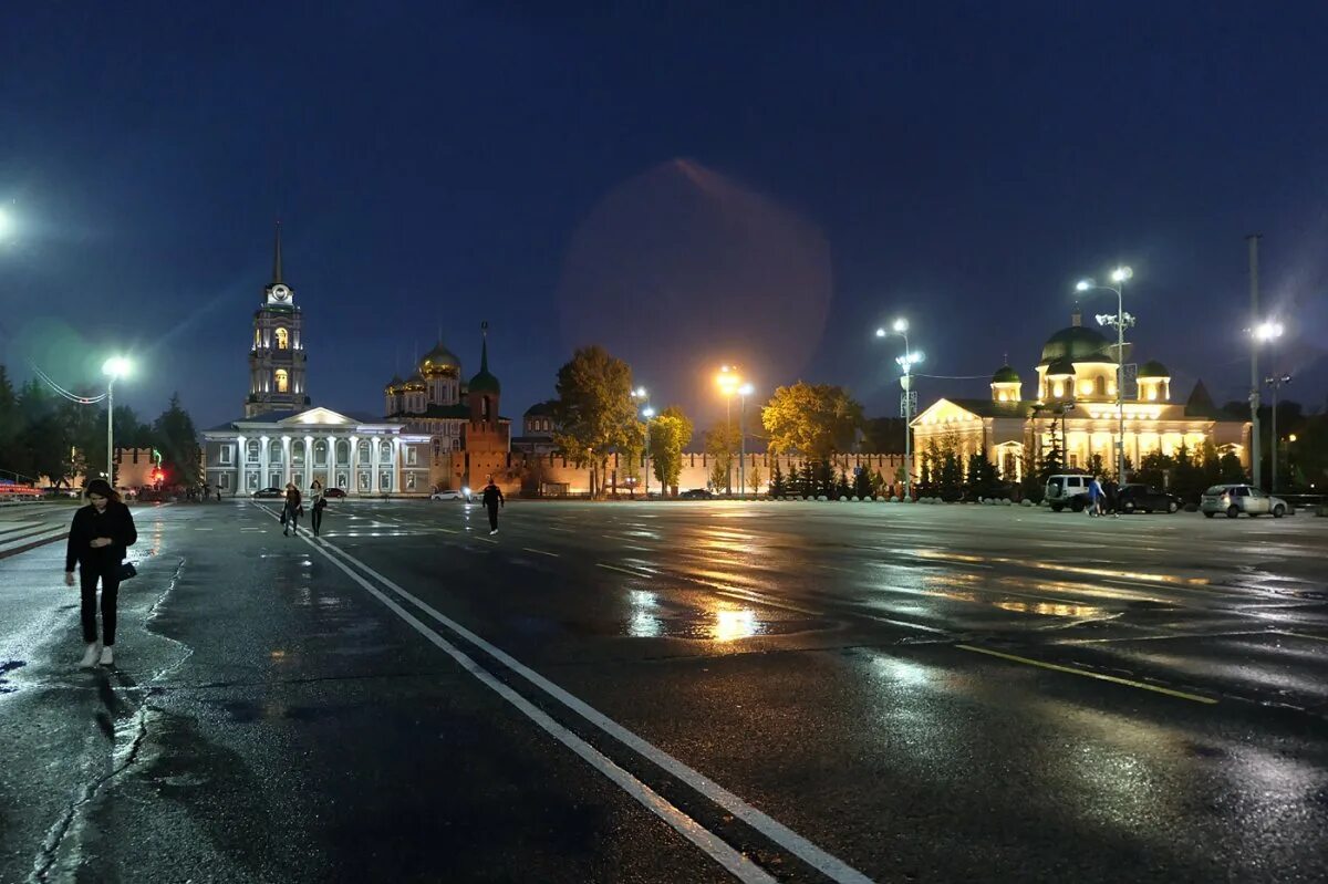 Тула размер города. Площадь Ленина Тула. Тула площадь Ленина сквер. Тула площадь Ленина вечером. Тула площадь Ленина ночью.