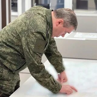 Отстранить от командования