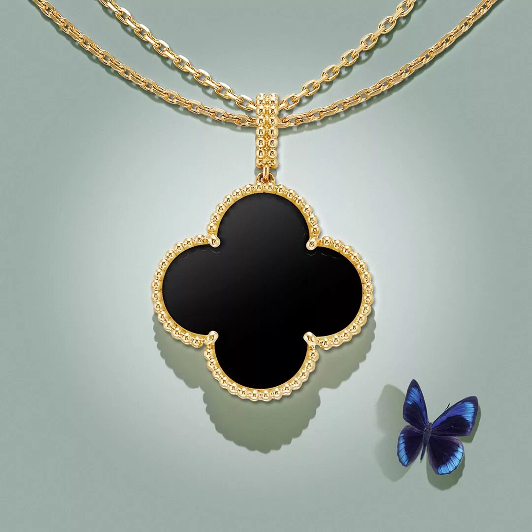 Ван клиф high jewelry. Van cleef arpels украшения клевер. Van cleef italy. Кольцо ван клиф alhambra 3д модель. Van cleef arpels браслет.