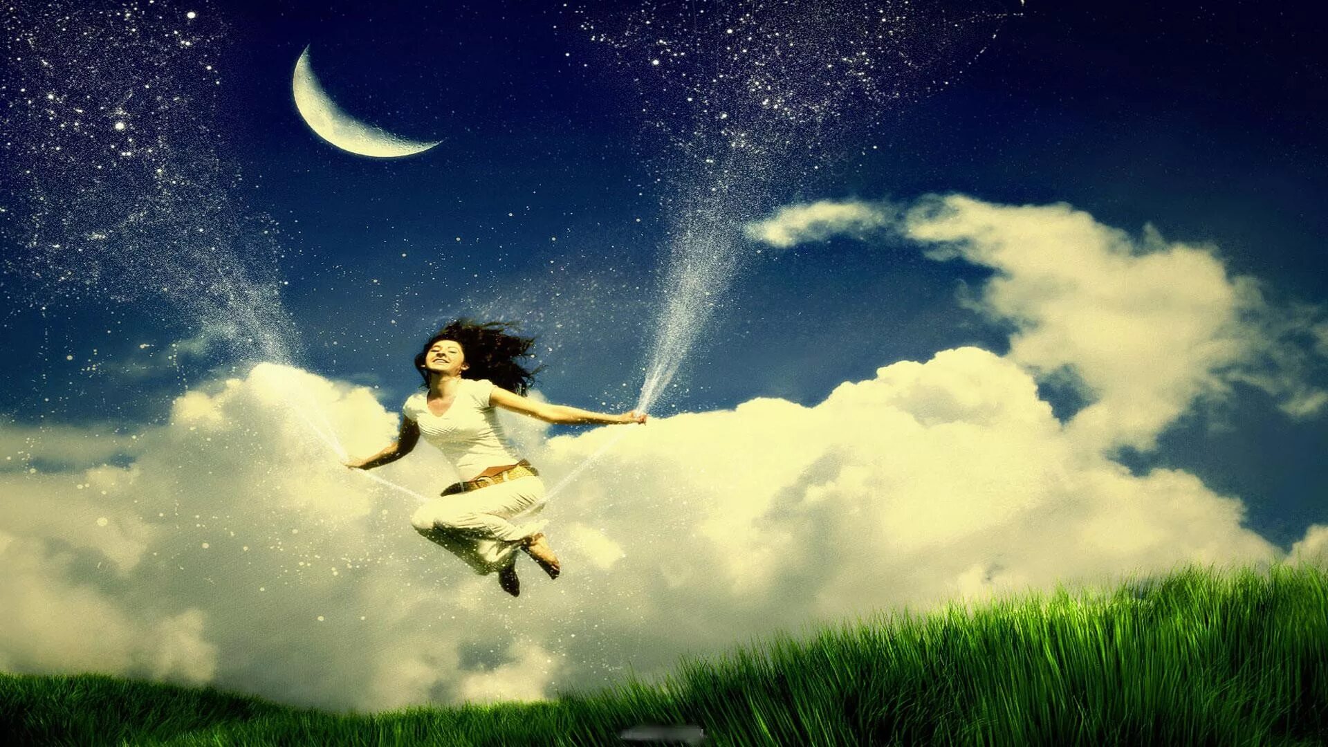 К чему снится радоваться. Девушка летает. Радость жизни. Полет души. Человек на облаке.