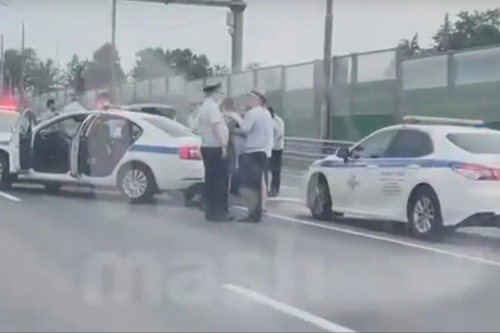 Московский калуга дпс в машинах. Машина дпс. Угнал машину дпс. Угнал машину дпс. Что будет если угнал у дпс машину.