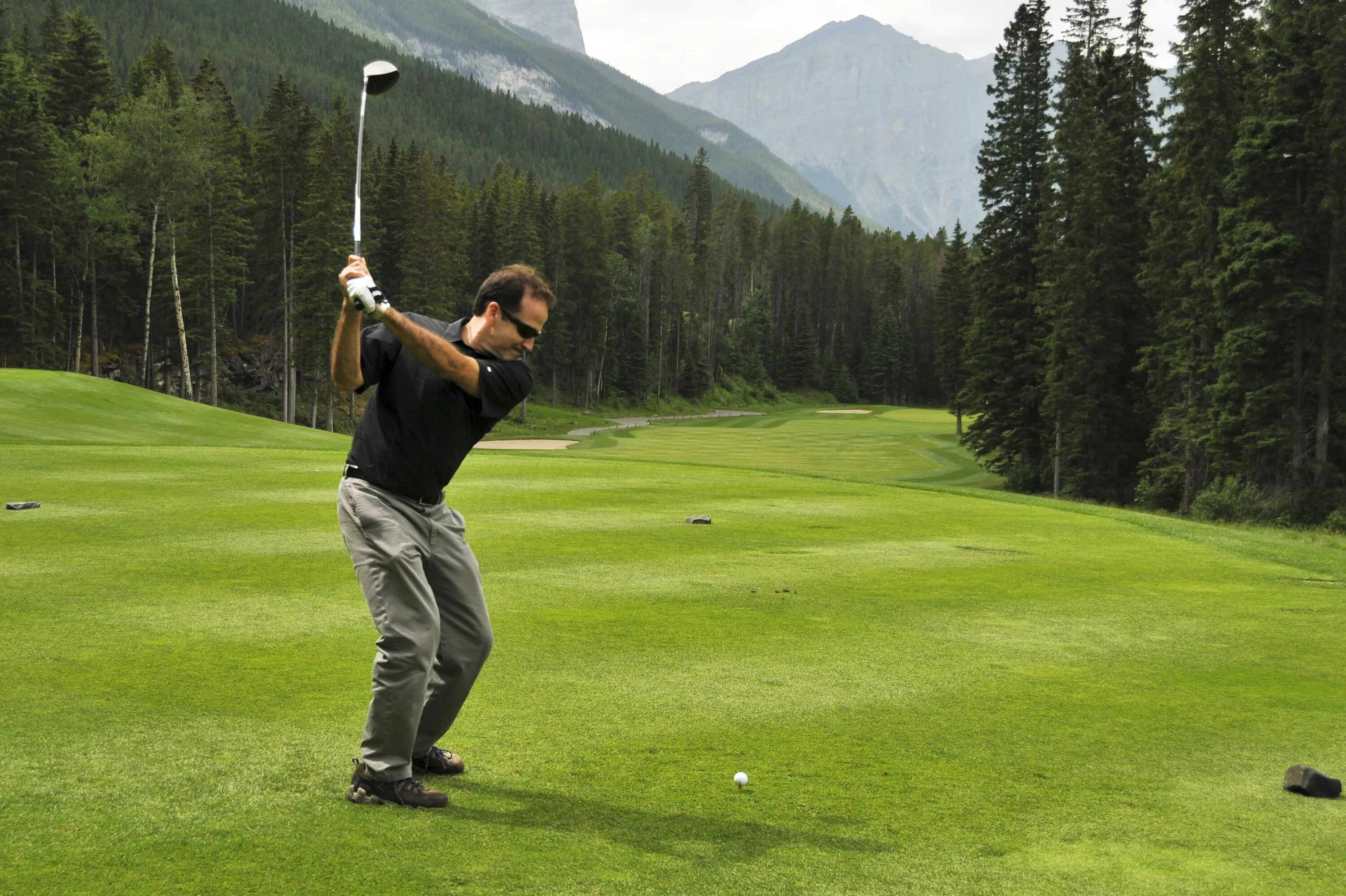 Гольф фото. Golf. Golf Sport. Игрок в гольф. Мужчина играющий в гольф.