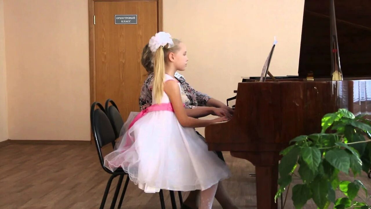 хор в белых платьях. хор девчата. хор сток. одежда для хора. хор.