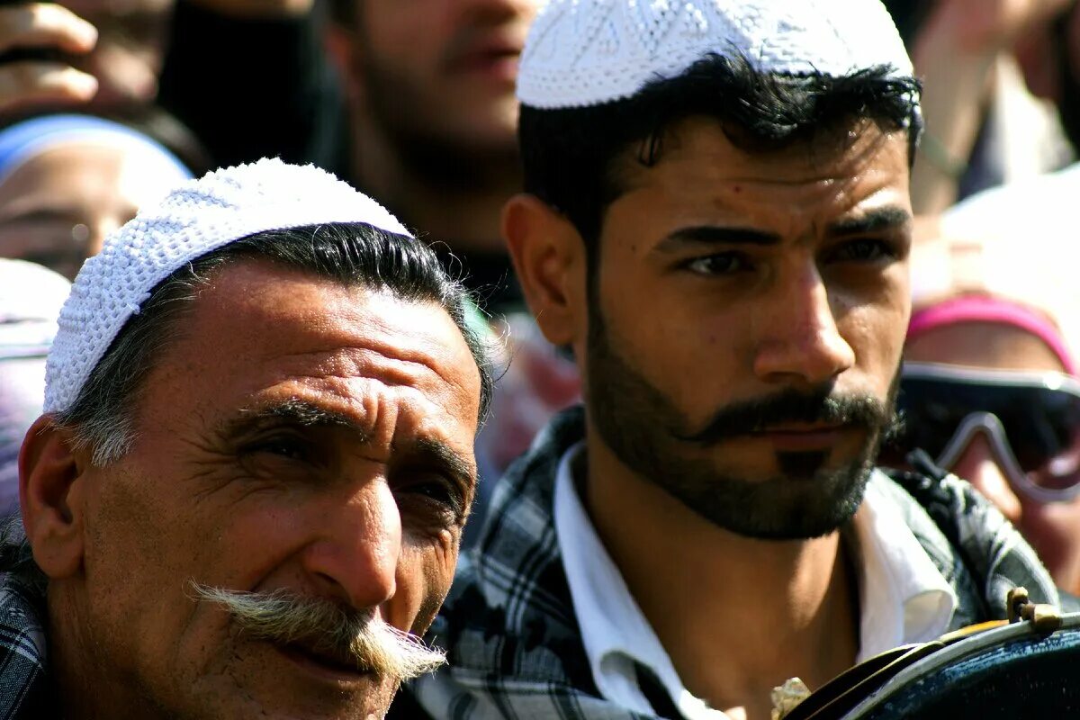 Азия рамазан антар. Сирийские мужчины. Сирийцы внешность. Атлас красоты микаэла норок филиппины. Мунира мирзоева атлас красоты.