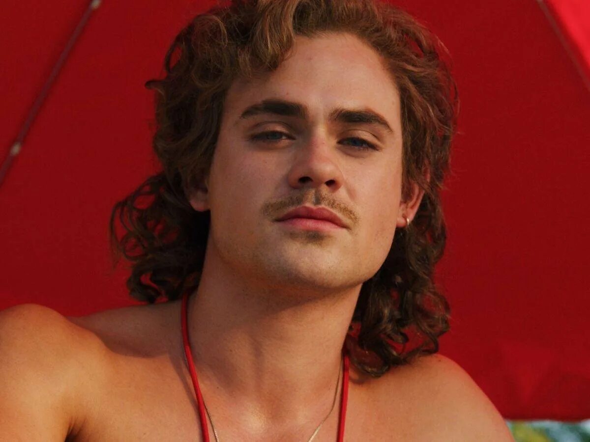 дакре монтгомери билли харгроув. дейкр монтгомери очень странные дела. билли харгроув очень странные дела. дакре монтгомери странные дела. билли харгроув очень странные дела.