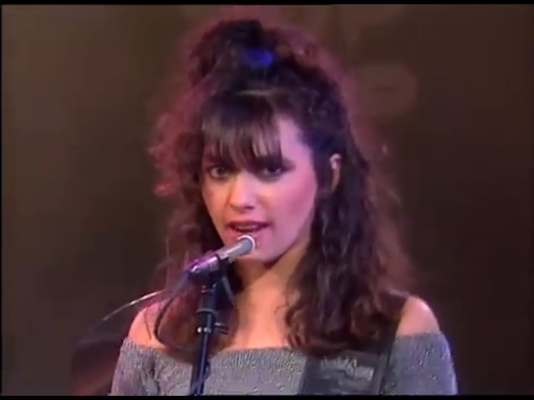 The Bangles Сюзанна Хоффс. Сюзанна Хоффс Eternal Flame. Сюзанна Хоффс 1991. Группа the Bangles 80х. Bangles walk like