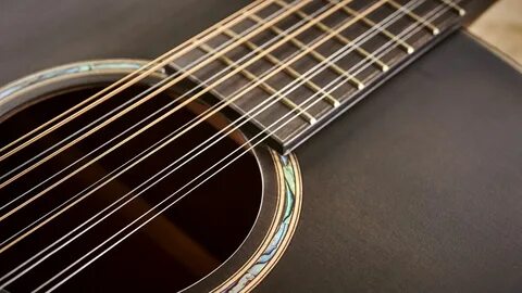 12 strings guitar
