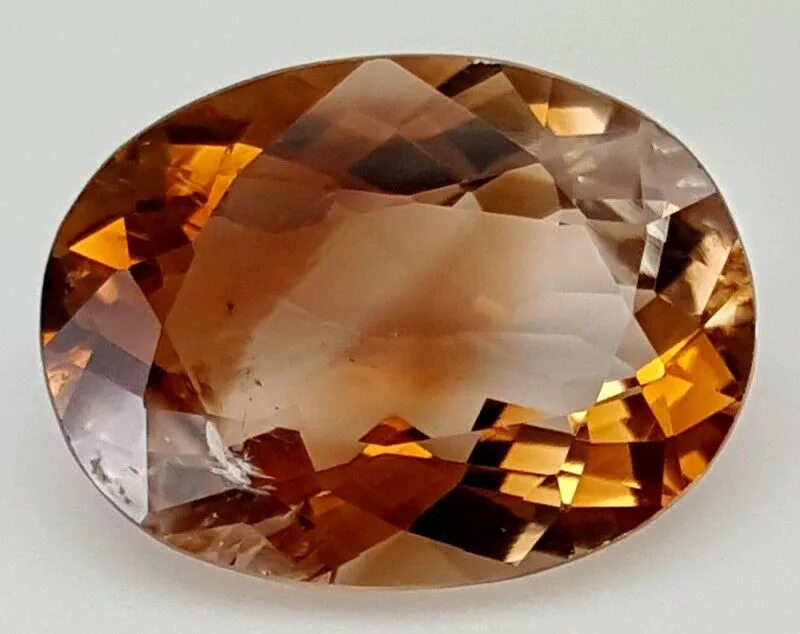 Топаз24невс. Topaz камень Gemstone. Топаз Солнечный камень. Топаз Притхива. Африканский топаз.