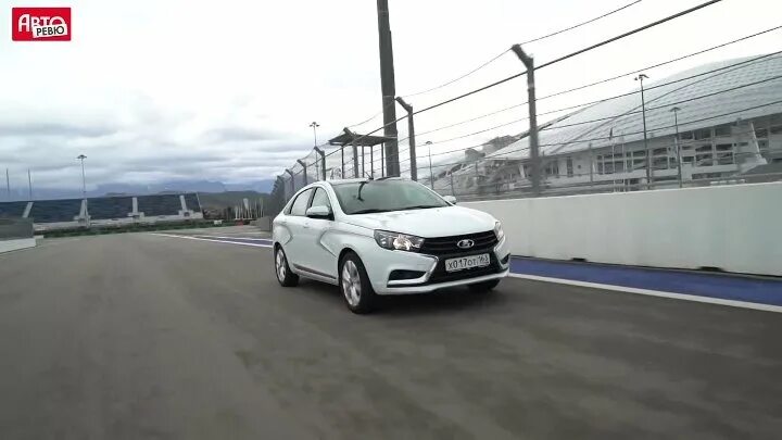 Разгон лады весты спорт. Lada Vesta Sport vs Gentra. Лада Веста спорт 2021 разгон. Лада Веста на максималках. Лада Веста 2021 тест драйв видео.