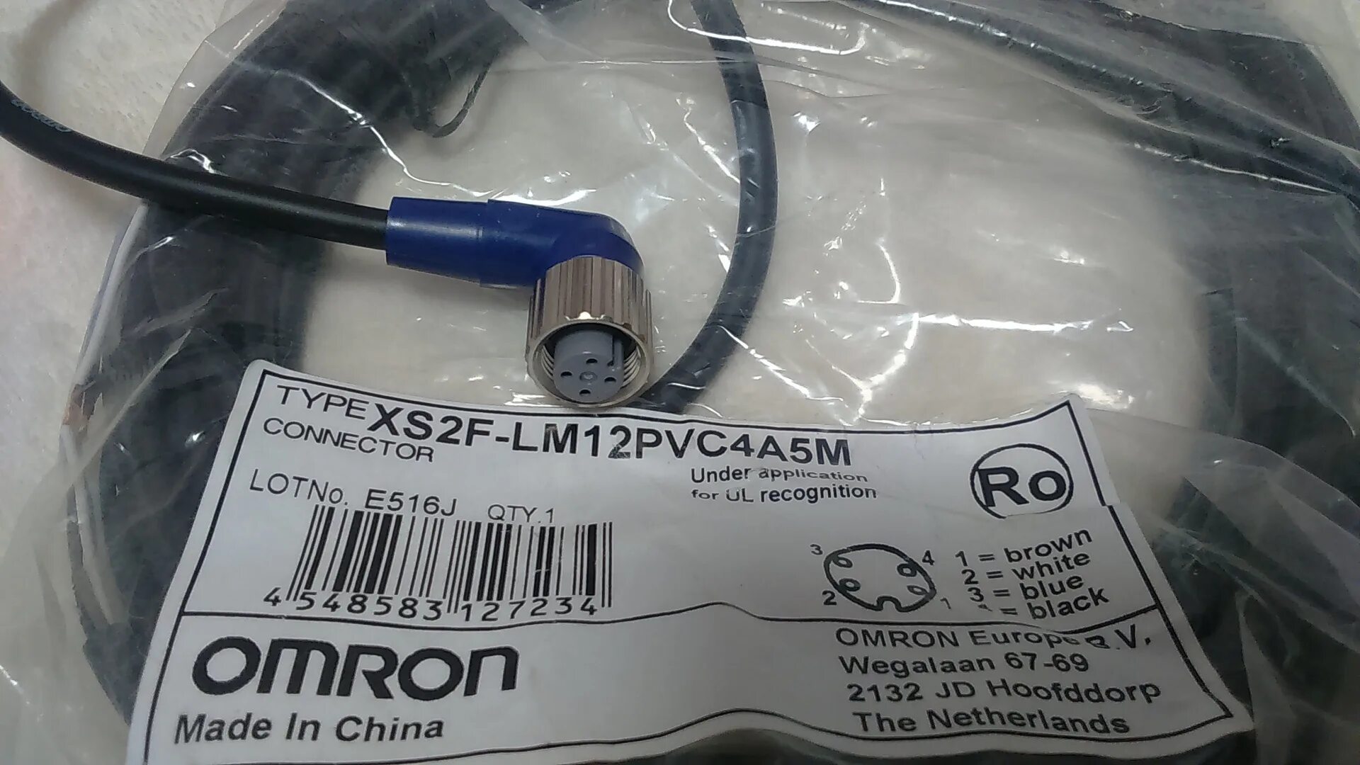 Xs2f-lm12pvc4s5m. Кабель с гнездом m12 Omron xs2f-m12pvc4a5m. Разъем м12 для датчиков с проводом. Кабель бронированный для датчика скорости с разъемом 4 Pin. Xs2384475930