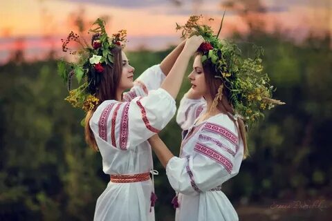 Заплетайте девки