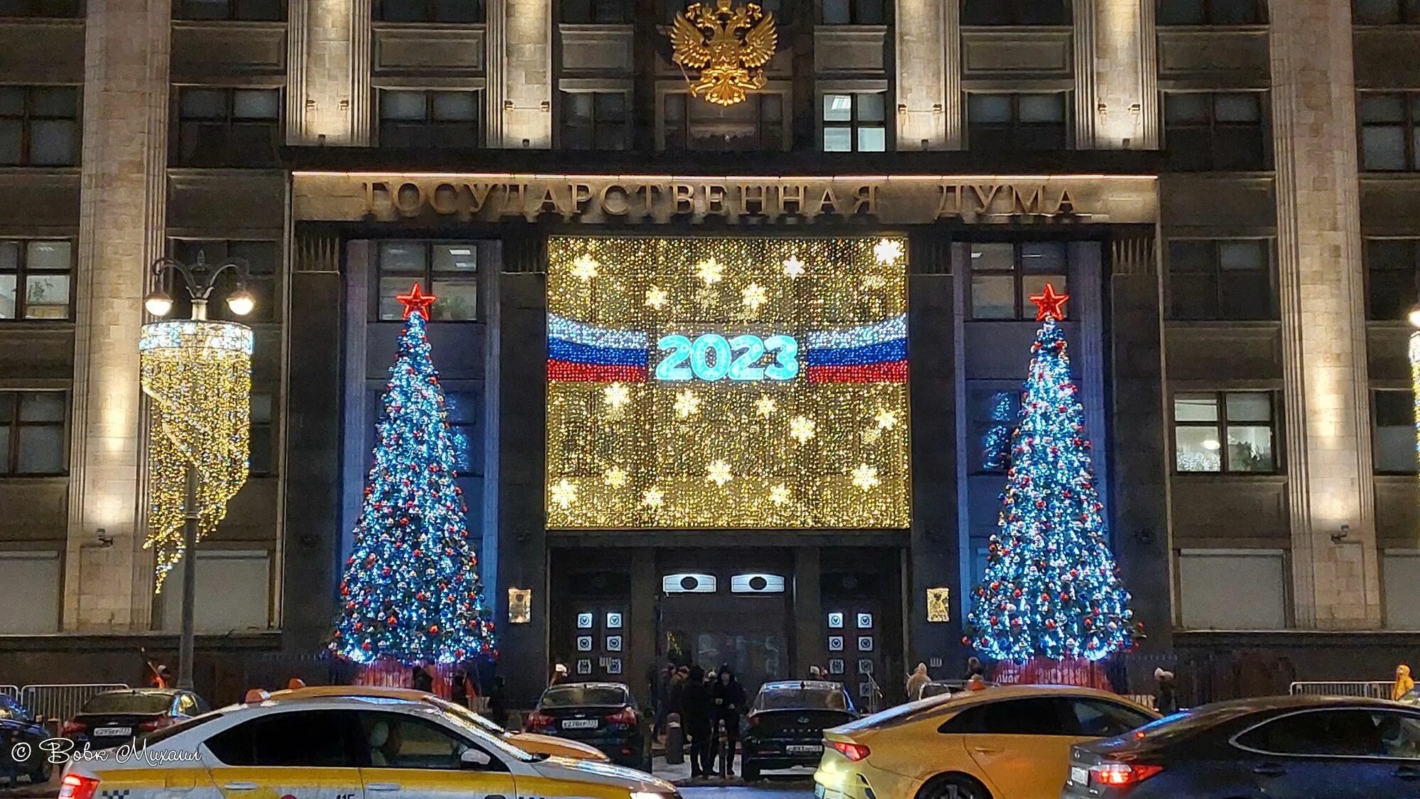 Новогодние. Фотографии новогодней москвы 2023. Новогодние украшения в москве на улицах. С новым годом москва 2023. Ярмарка в москве на красной площади.