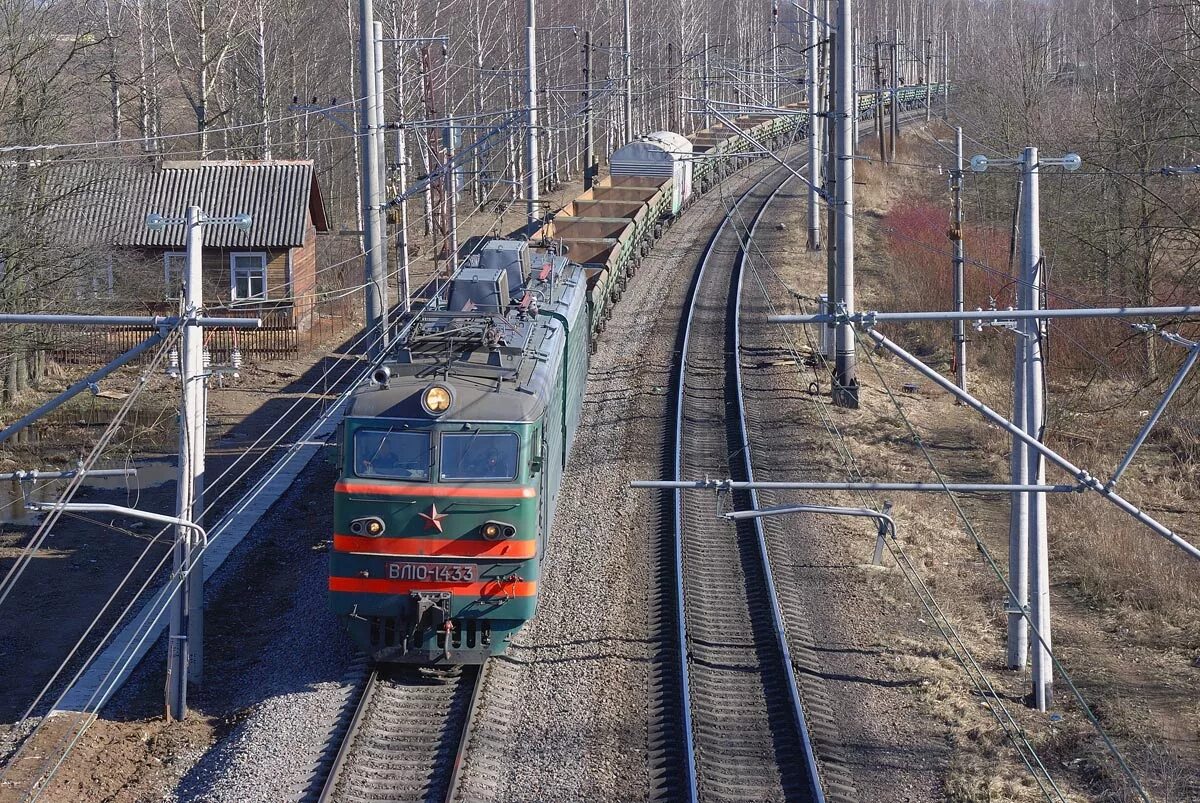 электроснабжение железной дороги. трансойл локомотив тепловоз. локомотив 2тэ116 трансойл. железнодорожный транспорт. тяга железнодорожного транспорта.