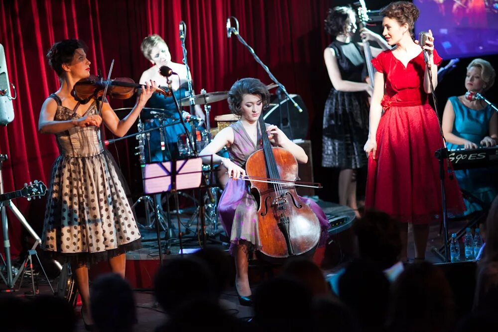 Виа татьяна википедия. Ансамбль татьяны. Виа татьяна мириам сехон. Алина масленникова виа татьяна. Виа татьяна 2020.