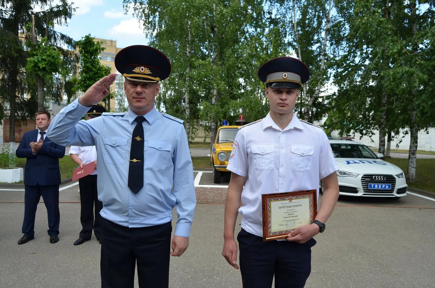 Гибдд 6 октября. Сотрудник ДПС. Сотрудник ГАИ. Начальник Тверского ГАИ. С праздником ГИБДД.