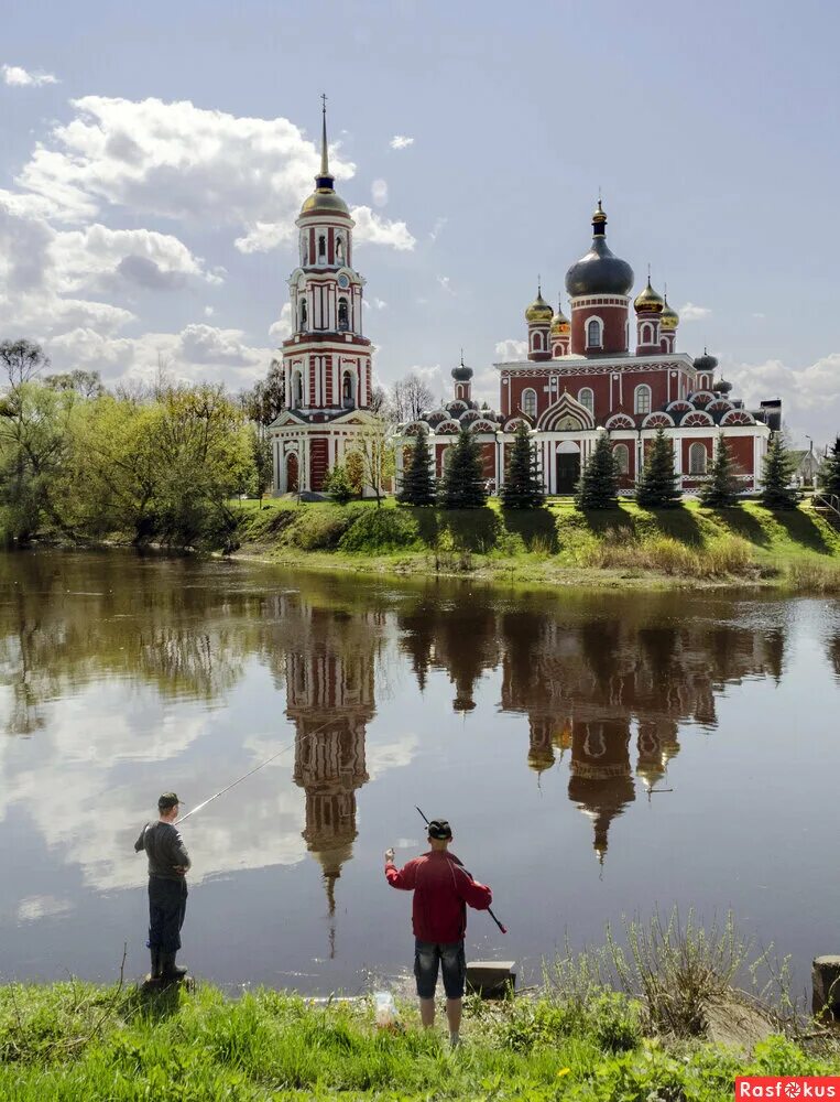 Полисть старая русса. Старая русса. Детская площадка в санатории старая русса. Старая русса для детей. Старая русса новгородская область.