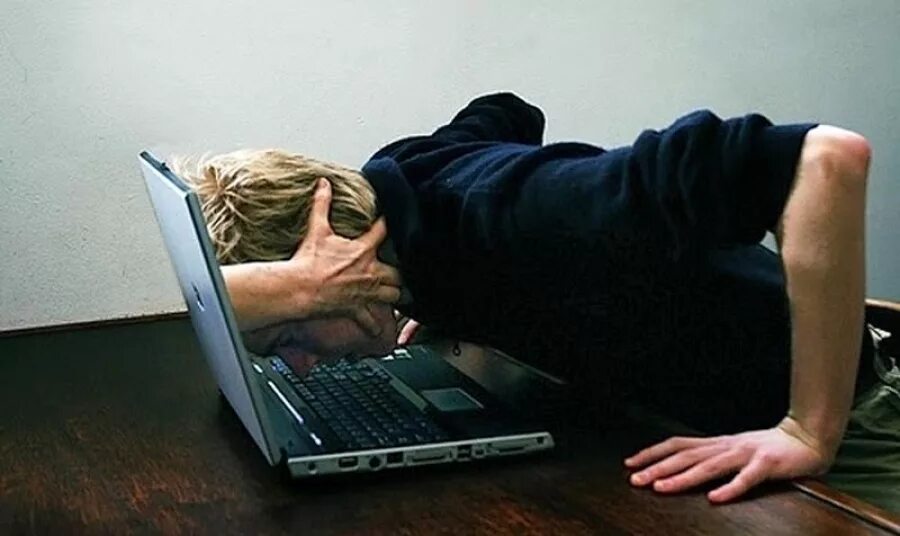 Человек в виртуальном пространстве. Интернет зависимость. Компьютерная зависимость у детей. Компьютерная зависимость. Компьютерно зависимый человек.