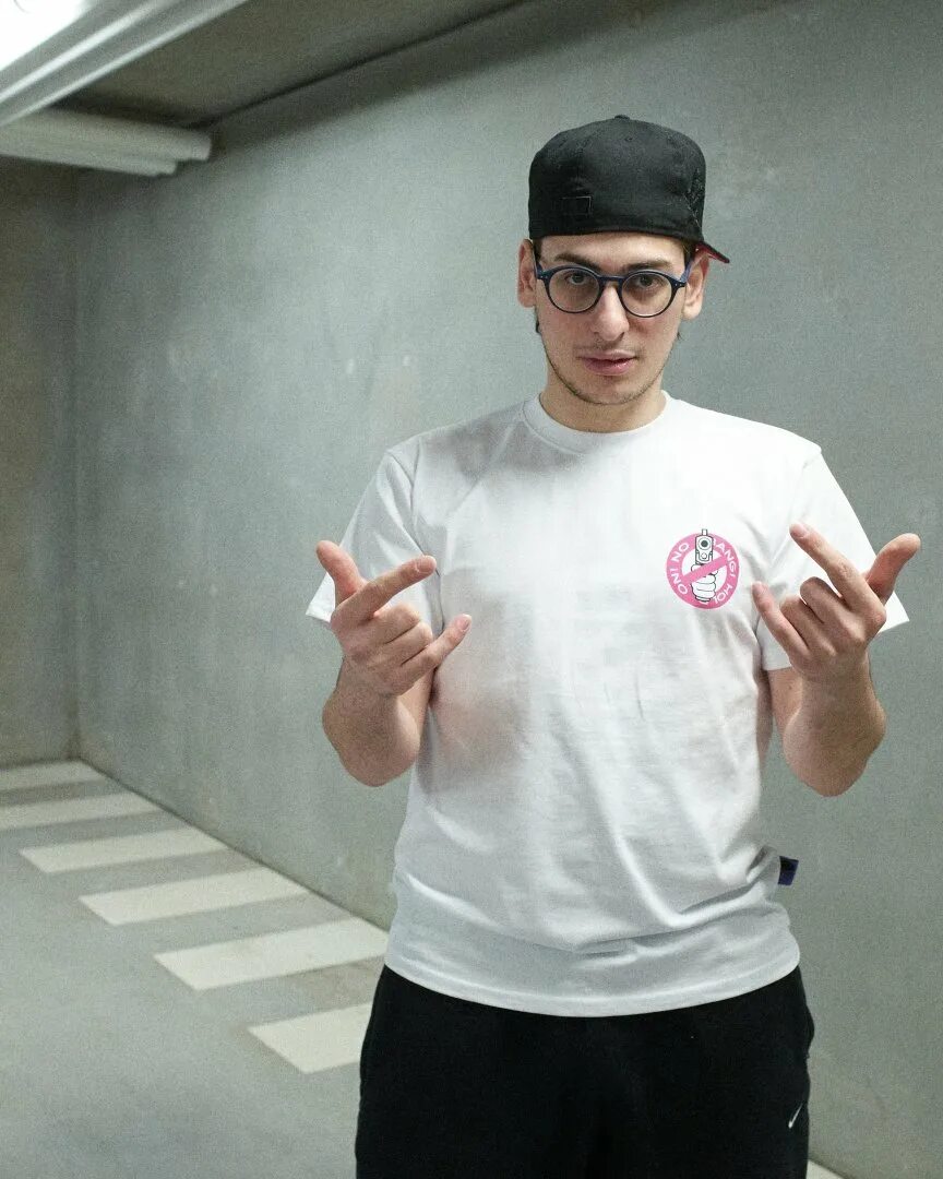 Bushido zho рэпер. Bushido zho tour. Bushido zho прическа. Буши доджо. Bushido джонни.