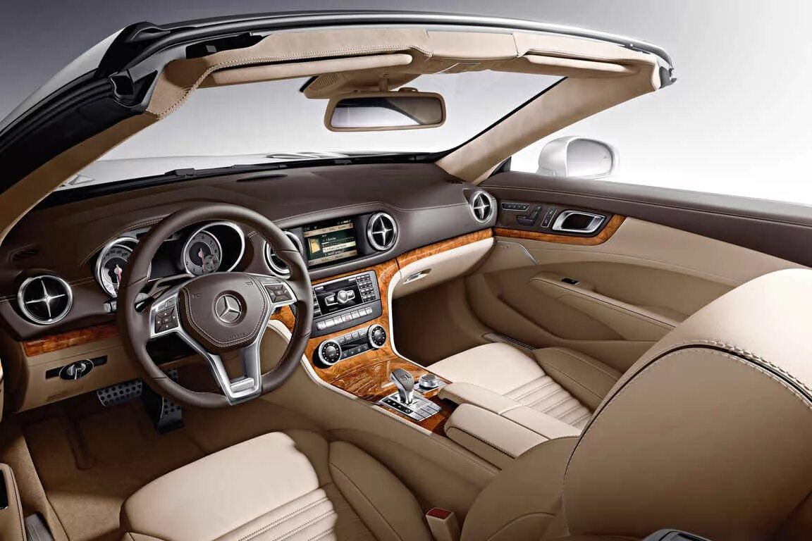 Mercedes benz c class w205 салон. Mercedes sl65 amg 2019. Mercedes sl65 amg салон. Mercedes benz c200 салон. Мерседес внутри салона.