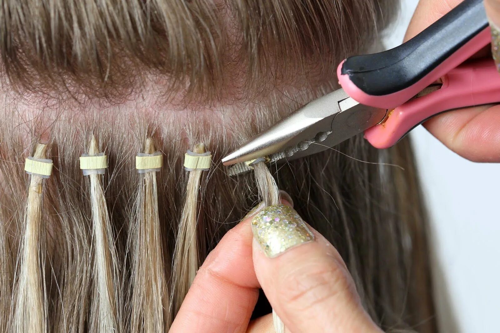 Как происходит наращивание. Микро нано капсульное наращивание волос. Японская техника наращивания волос. Холодное капсульное наращивание волос технология. Японская технология наращивания волос.