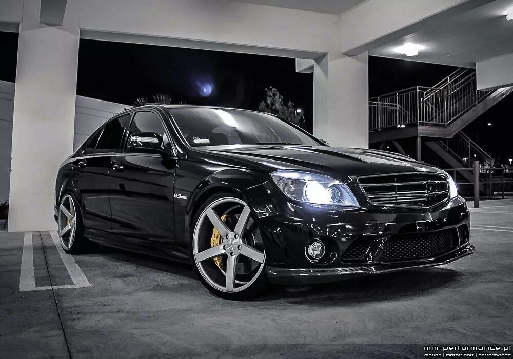 Tuning mode. C63 w204 Tuning. MB c63 w204. W204 Tuning Matte. C63 w204 stance.