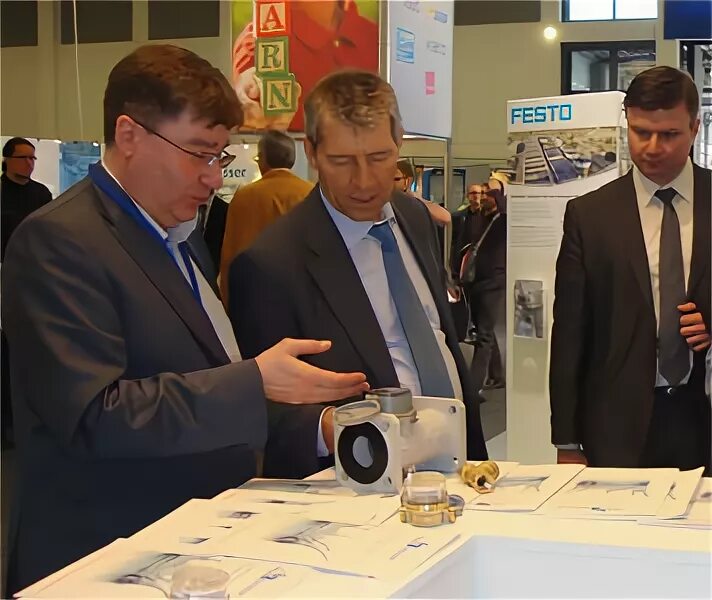 красивый логотип для управляющей компании. управляющие компании заводов. структура управляющей компании схема. управляющая компания жкх. делегация политех.