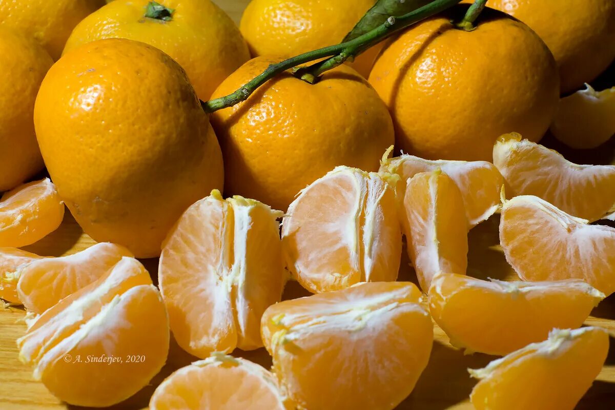 Мандариновое настроение. Желтые мандарины. Фрукты оранжевого цвета. Гибрид мандарина и апельсина. Апельсины крупные.