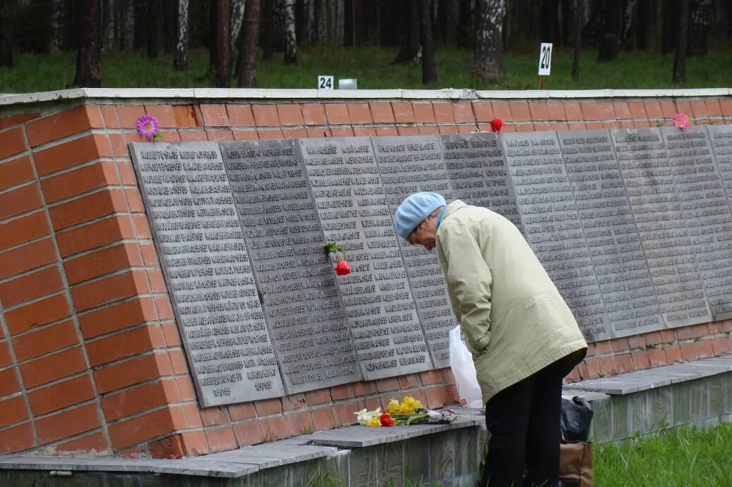 Выставка вечная память. Места памяти массового. Мемориальный комплекс бутово. Проект рвио «место памяти» https://местопамяти. Места памяти массового.
