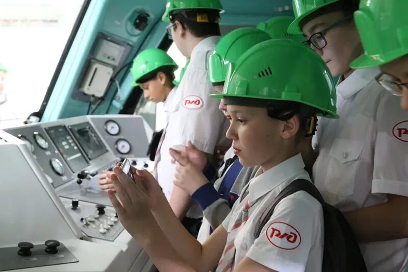 Векторы развития образования, культуры и спорта оценил комитет по социальной пол