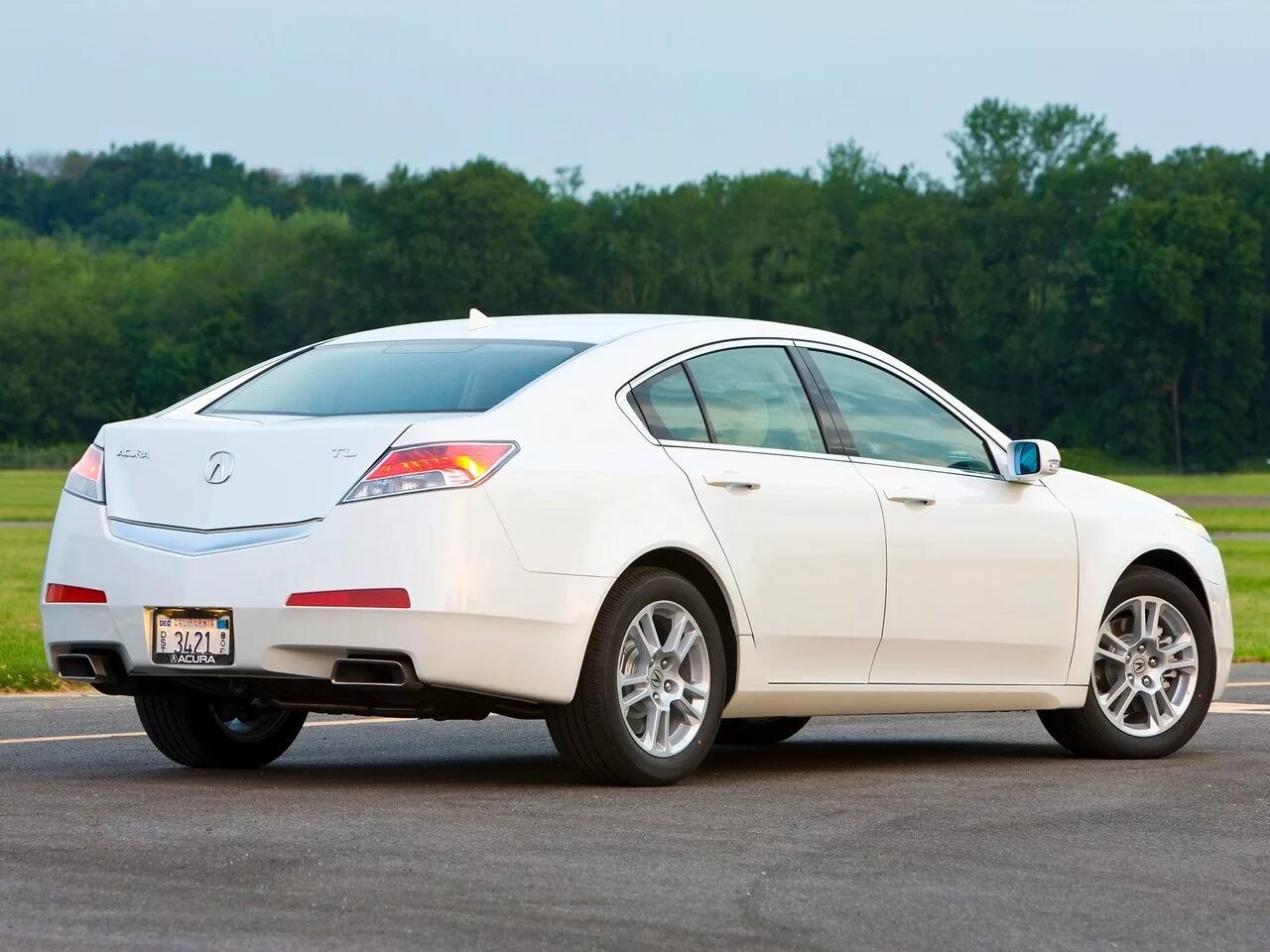 Tl фото. Acura TL 2008. Acura TL 2009. Акура ТЛ 2008. Acura TL 2008 White.