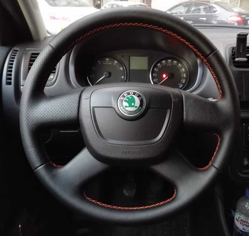 Skoda fabia 2008 руль. Руль шкода фабия 2. Руль шкода фабия 2 2008г. Руль шкода фабия. Skoda fabia mk2 руль.