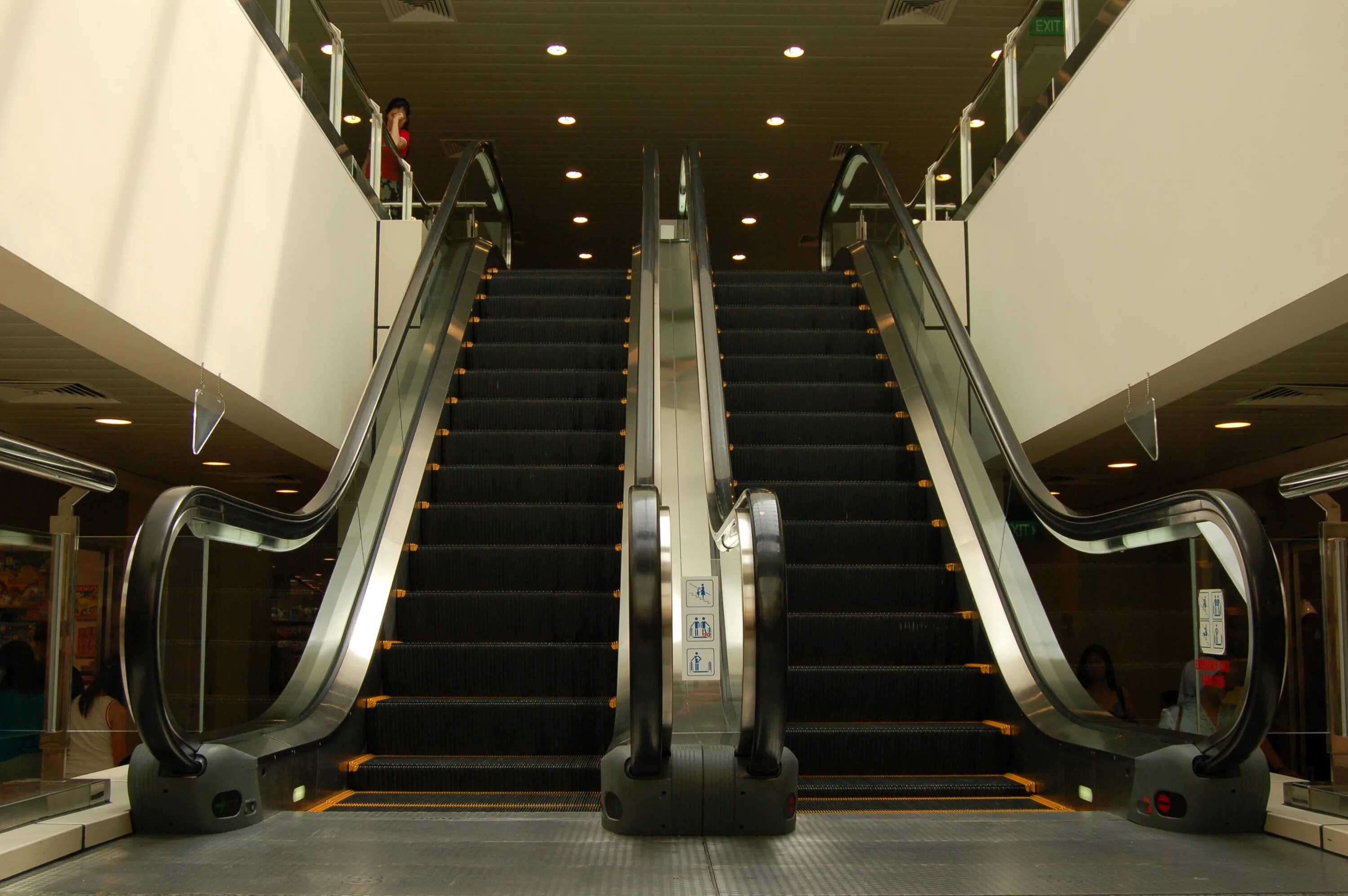 Подъемный эскалатор. Эскалатор SJEC модель fes352-800. Интерьер ТЦ лифт эскалатор. Лифт эскалатор детский мир. Контроллеры Canny эскалатор.