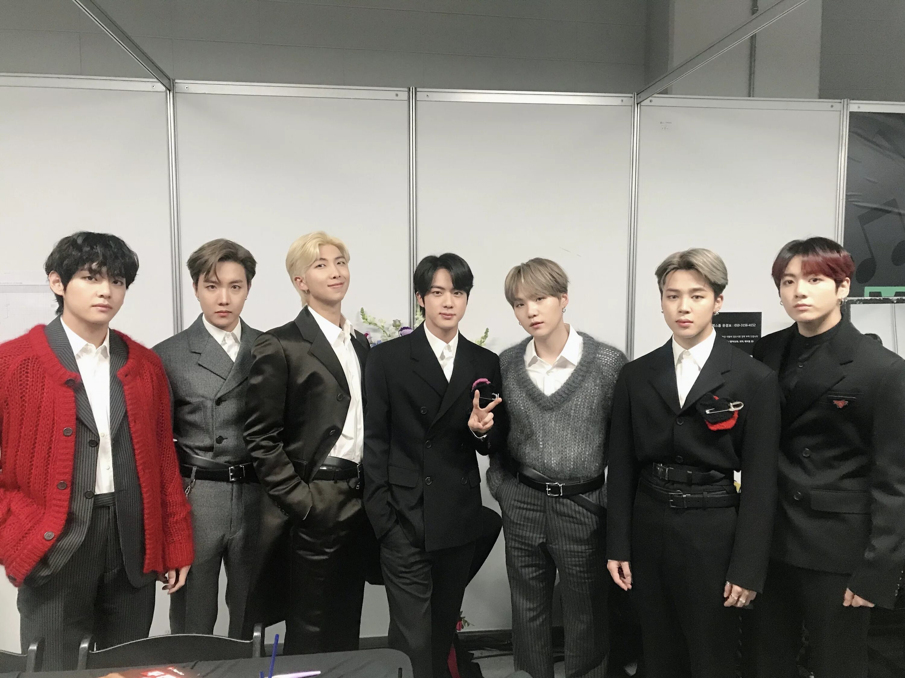 1 бтс. Группа бтс 2019. мма 2019 bts. бигхит бтс. бтс вся группа 2019.
