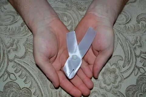 Акция белая ленточка