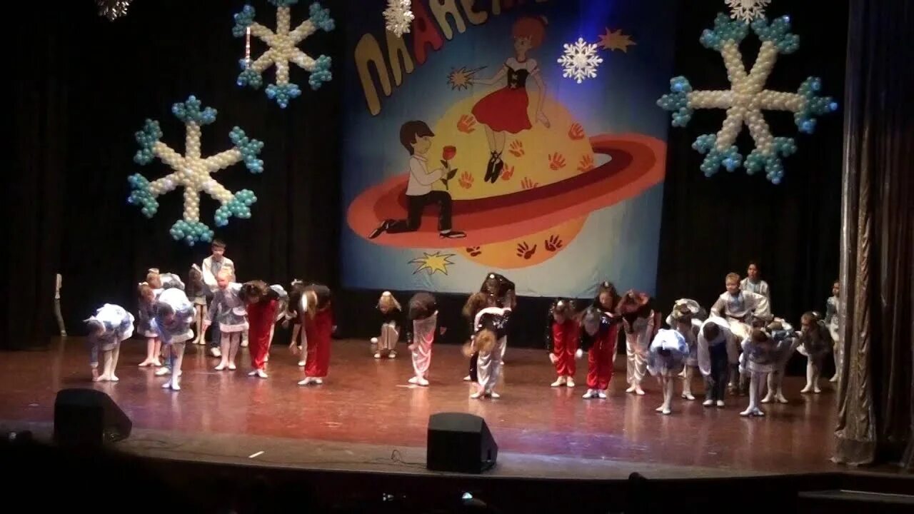 Потолок ледяной дверь скрипучая ремикс танцевальный. Потолок ледяной дверь скрипучая ремикс танцевальный. Потолок ледяной дверь скрипучая ремикс танцевальный. Танец потолок ледяной. Потолок ледяной дверь скрипучая ремикс танцевальный.